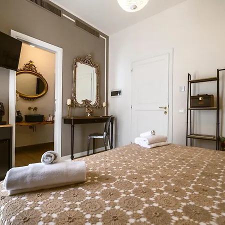 Royal House Apartment *