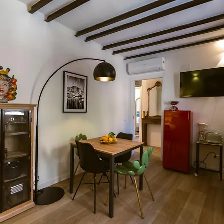 Royal House Apartment