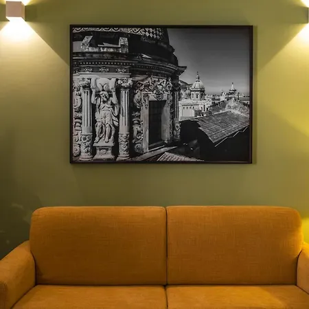 Royal House Apartment